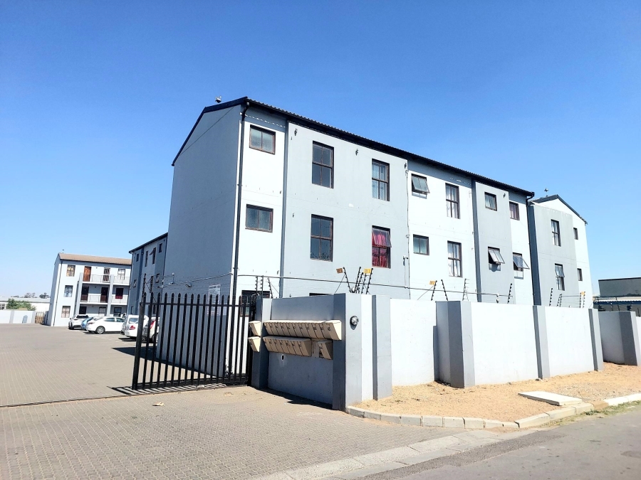 2 Bedroom Property for Sale in Moorreesburg Western Cape